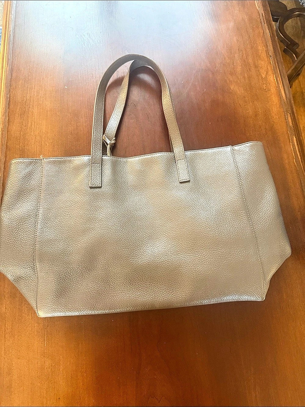 Portland Leather Goods Large Lola Zipper Crossbody Tote in Gray